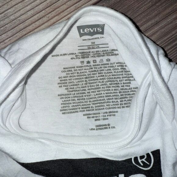 Levi’s 3 Months Onesie - Picture 5 of 5
